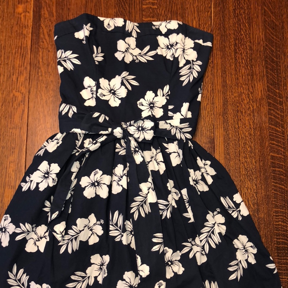 Hollister Summer Dress 👗